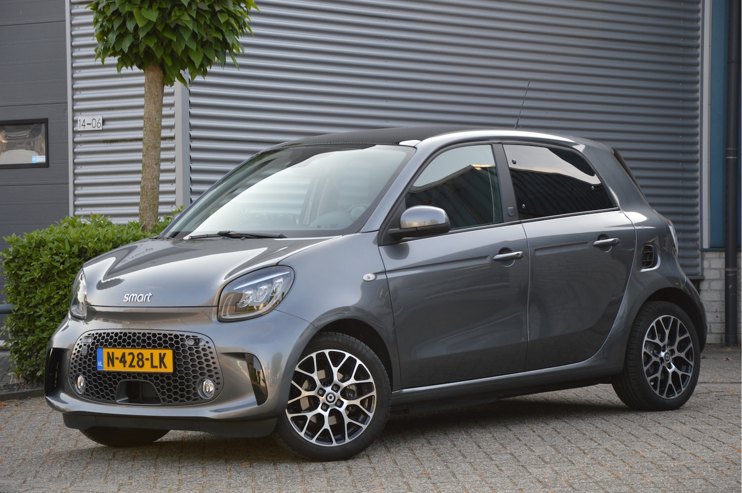 Smart Forfour - EQ Comfort PLUS LEDER | PANORAMADAK | DAB | CAMERA | LED | EBZ - AutoWereld.nl