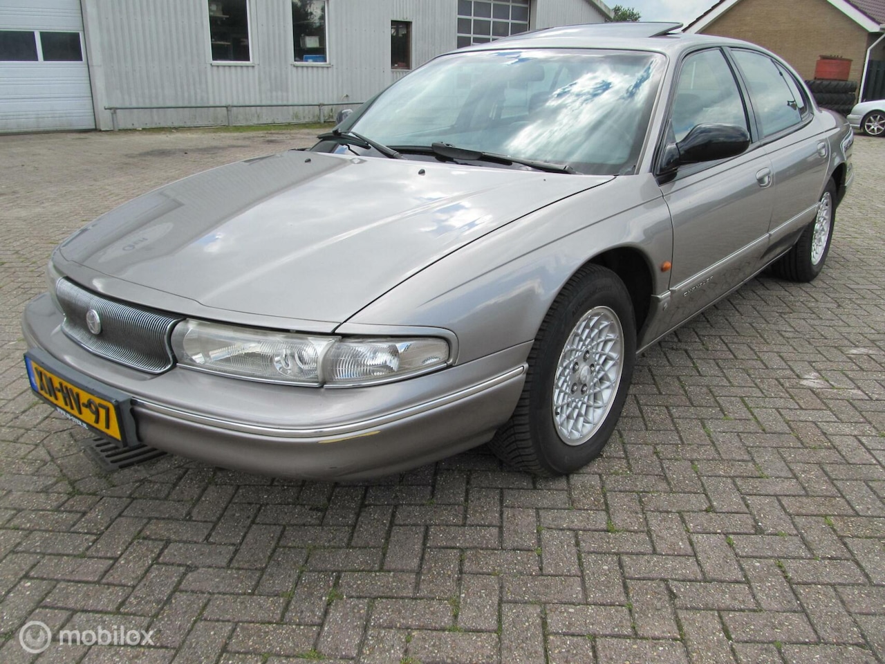 Chrysler New Yorker - 3.5i-24V V6 3.5i-24V V6, UNIEK, org. NL auto met NAP - AutoWereld.nl