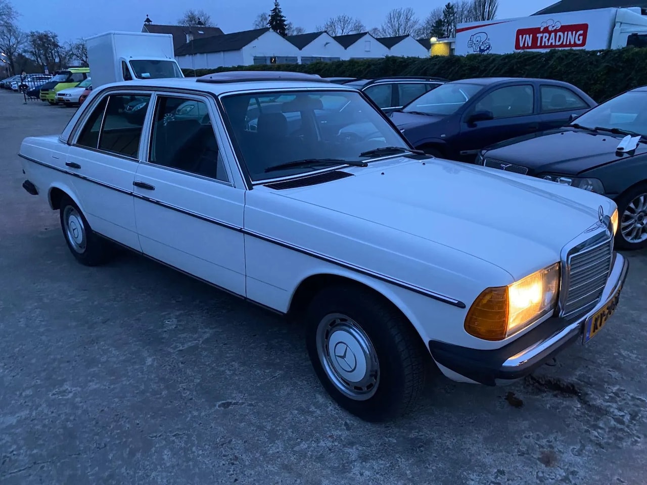 Mercedes-Benz 200-serie - 200 D - AutoWereld.nl