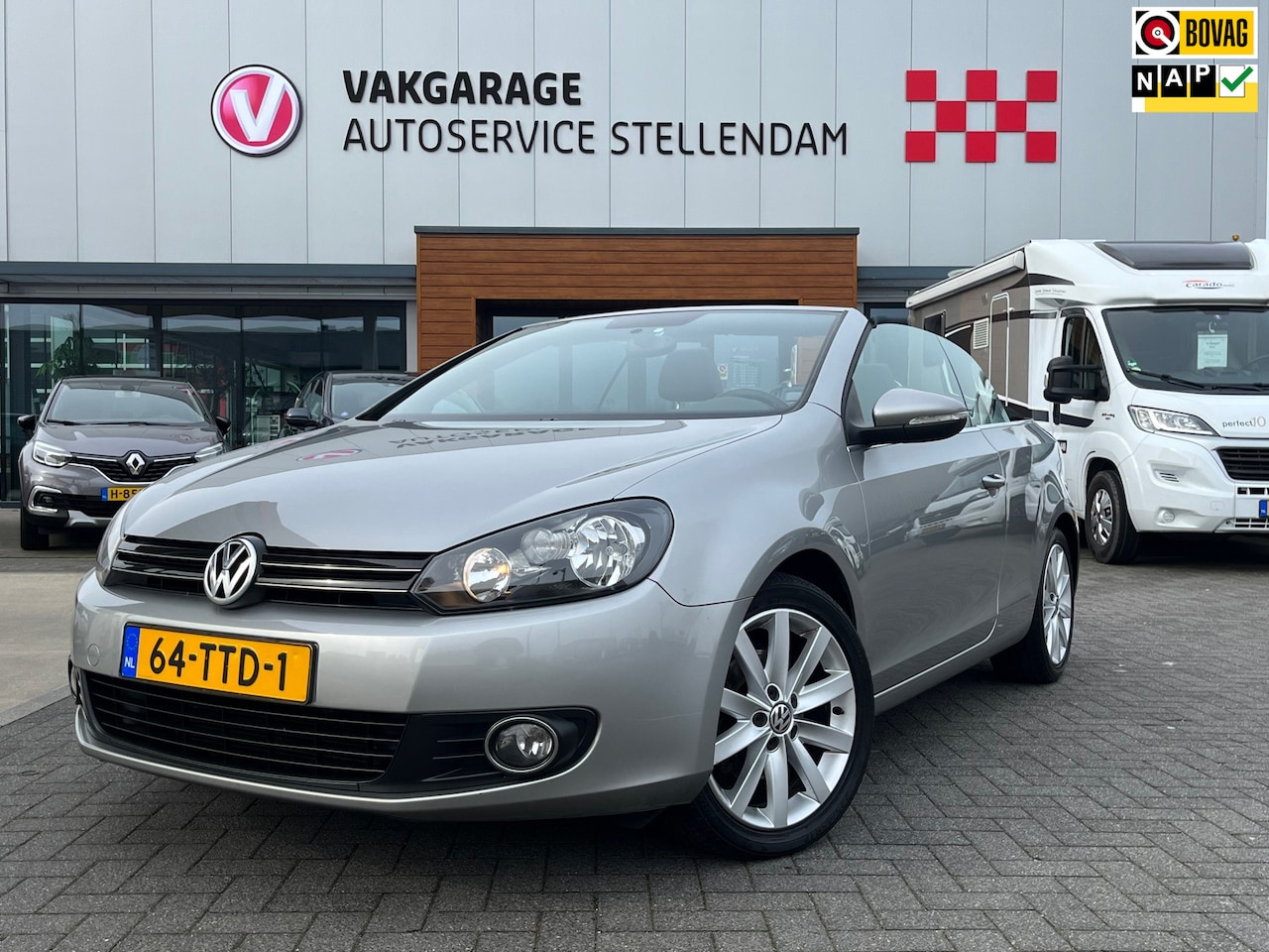 Volkswagen Golf Cabriolet - 1.2 TSI BlueMotion|Nieuw Cabriodak|Navigatie|Cruise Control|Airco - AutoWereld.nl