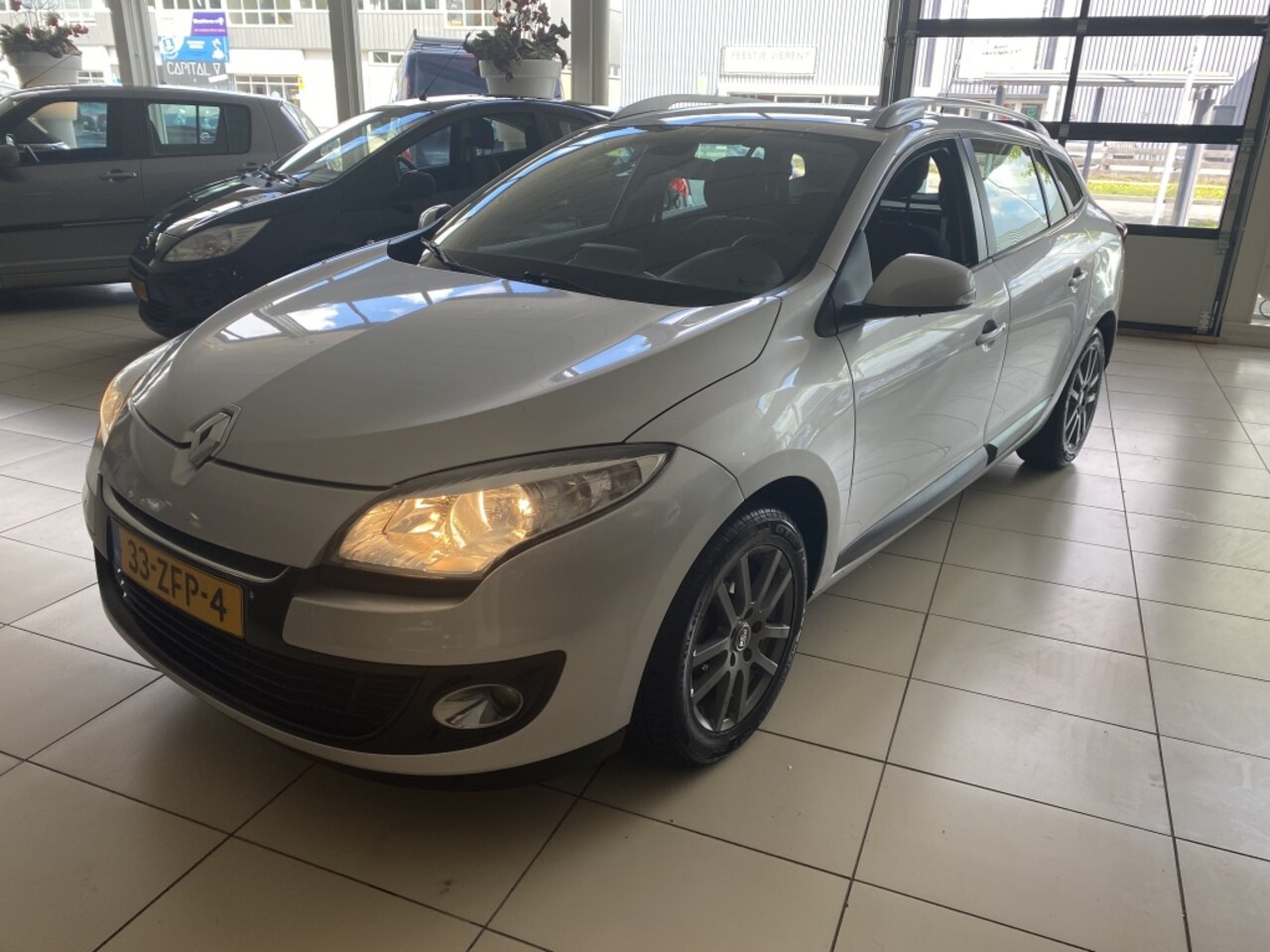 Renault Mégane Estate - 1.2 TCe Expression NW APK BJ 2012 !!!! - AutoWereld.nl