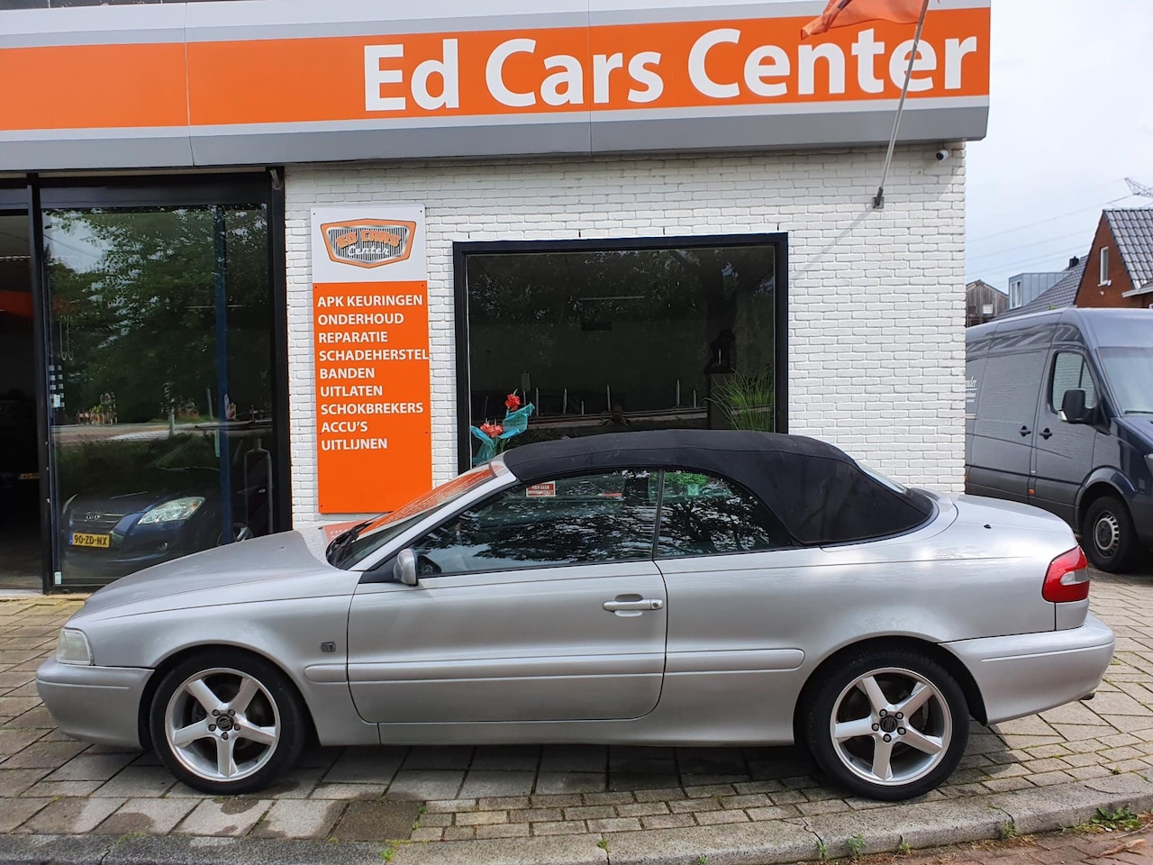 Volvo C70 Convertible - 2.0 T NIEUWE APK 11-08-2024 ZO MEE PRIJS ZIE FOTO,S /TEXT - AutoWereld.nl