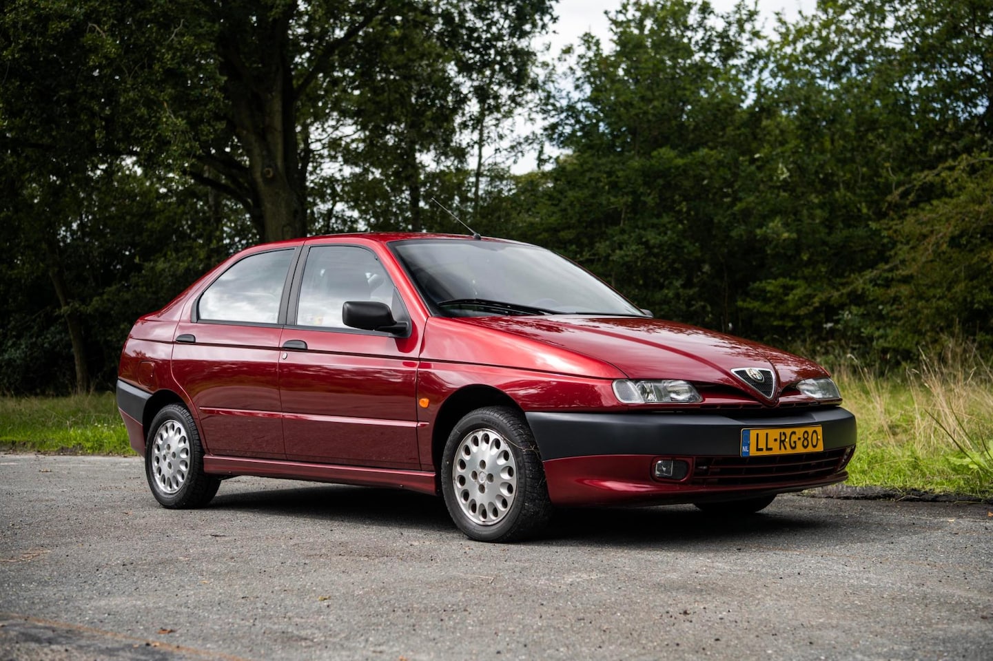 alfa-romeo-146-1-7-16v-l-1-7-16v-l.jpg