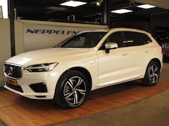 Volvo XC60 - 2.0 T8 Twin Engine AWD R-Design Lucht vering