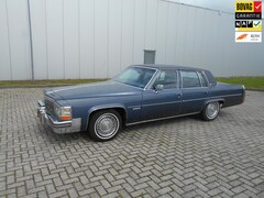 Cadillac De Ville - 6 CD 69 Sedan , 30000 mile