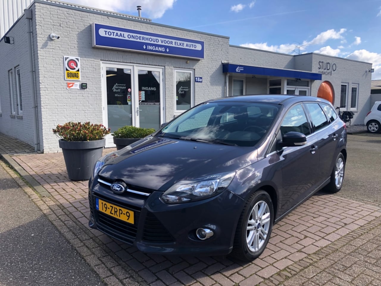 Ford Focus Wagon - 1.0 EcoBoost Titanium 1.0 EcoBoost Titanium - AutoWereld.nl