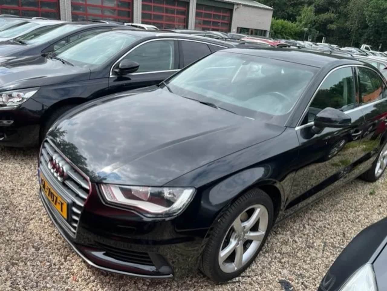 Audi A3 Limousine - 1.4 TFSI CoD Attraction Pro Line 1.4 TFSI CoD Attraction Pro Line - AutoWereld.nl