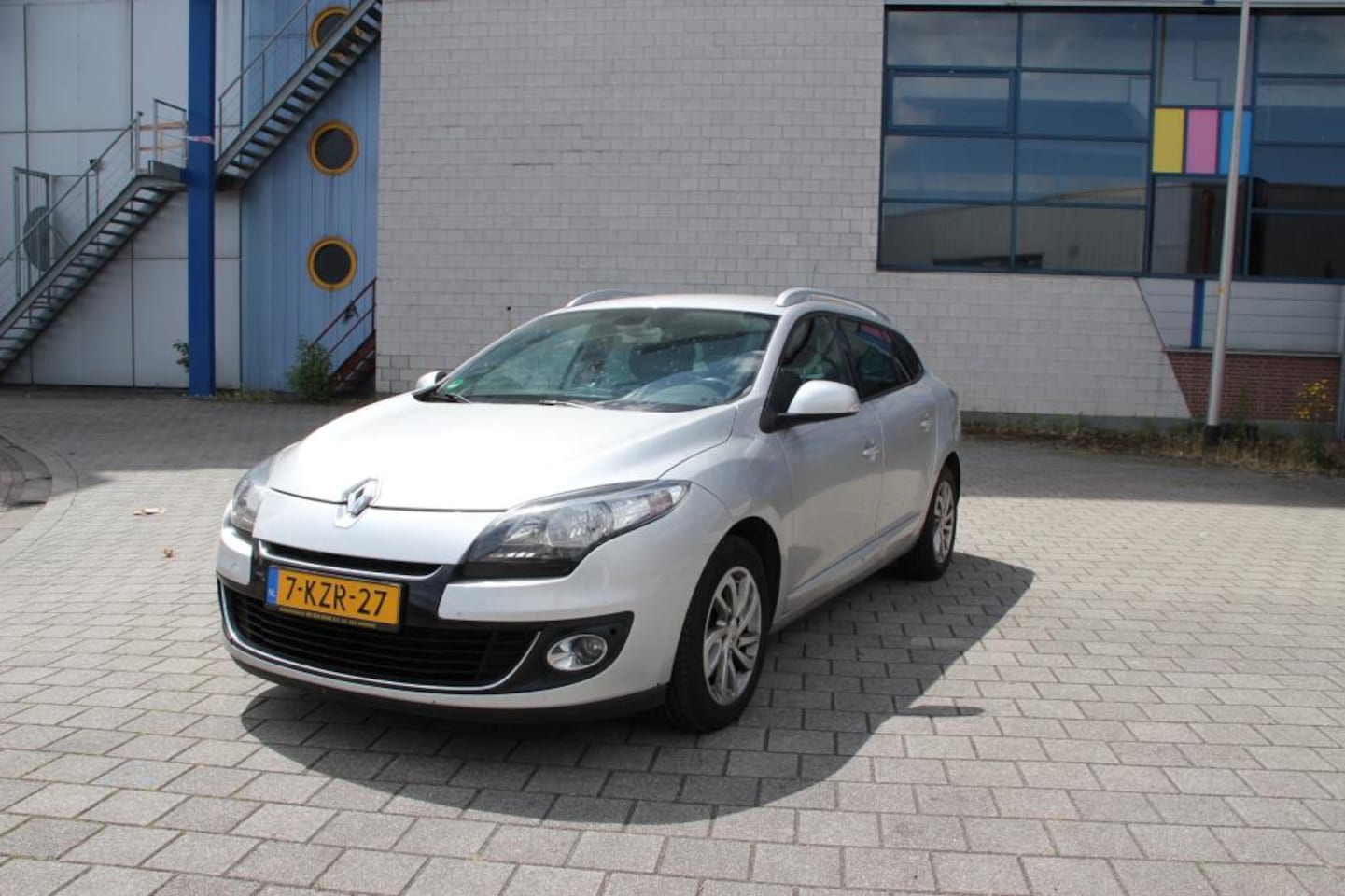 Renault Mégane Estate - 1.5 dCi Bose AIRCO/ NAVI/CRUISE CONTROL - AutoWereld.nl