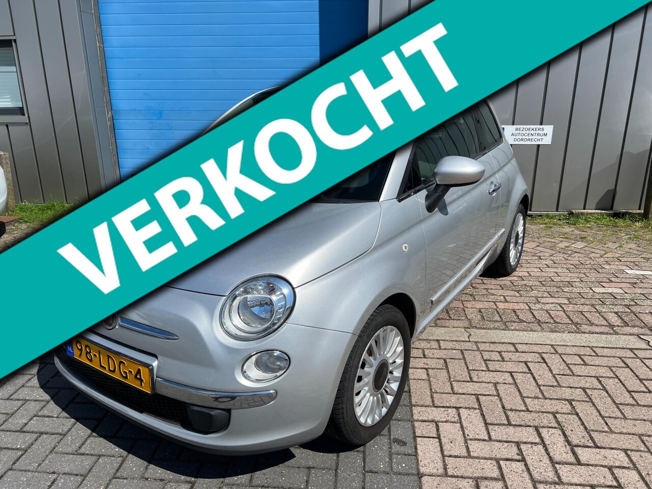 Fiat 500 - 1.2 Lounge/Nieuwe APK/ Panoramadak/ Dealer Onderhouden - AutoWereld.nl