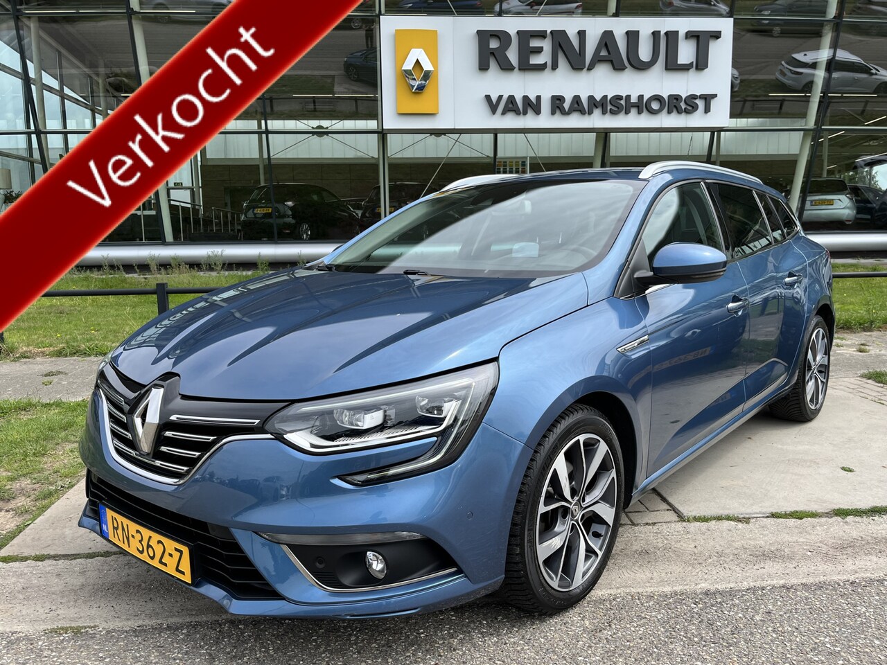 Renault Mégane Estate 1.2 TCe Bose / NAP / Trekhaak afneembaar / Apple Carplay / Android Auto / Keyless Lane 2018 Benzine - Occasion te koop op AutoWereld.nl
