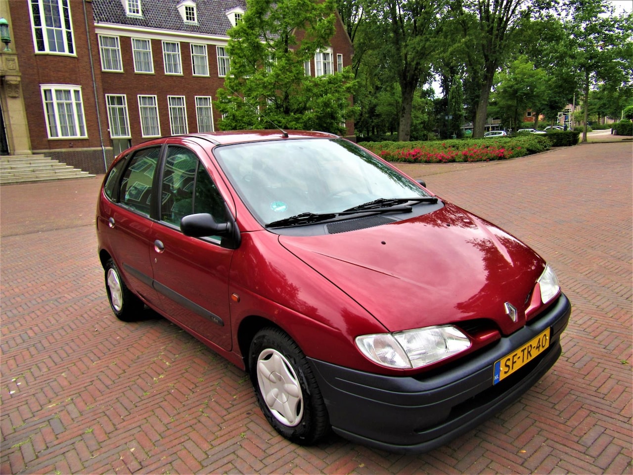 renault-scenic-1-6e-rt-1997-1e-model-airco-izgst.jpg