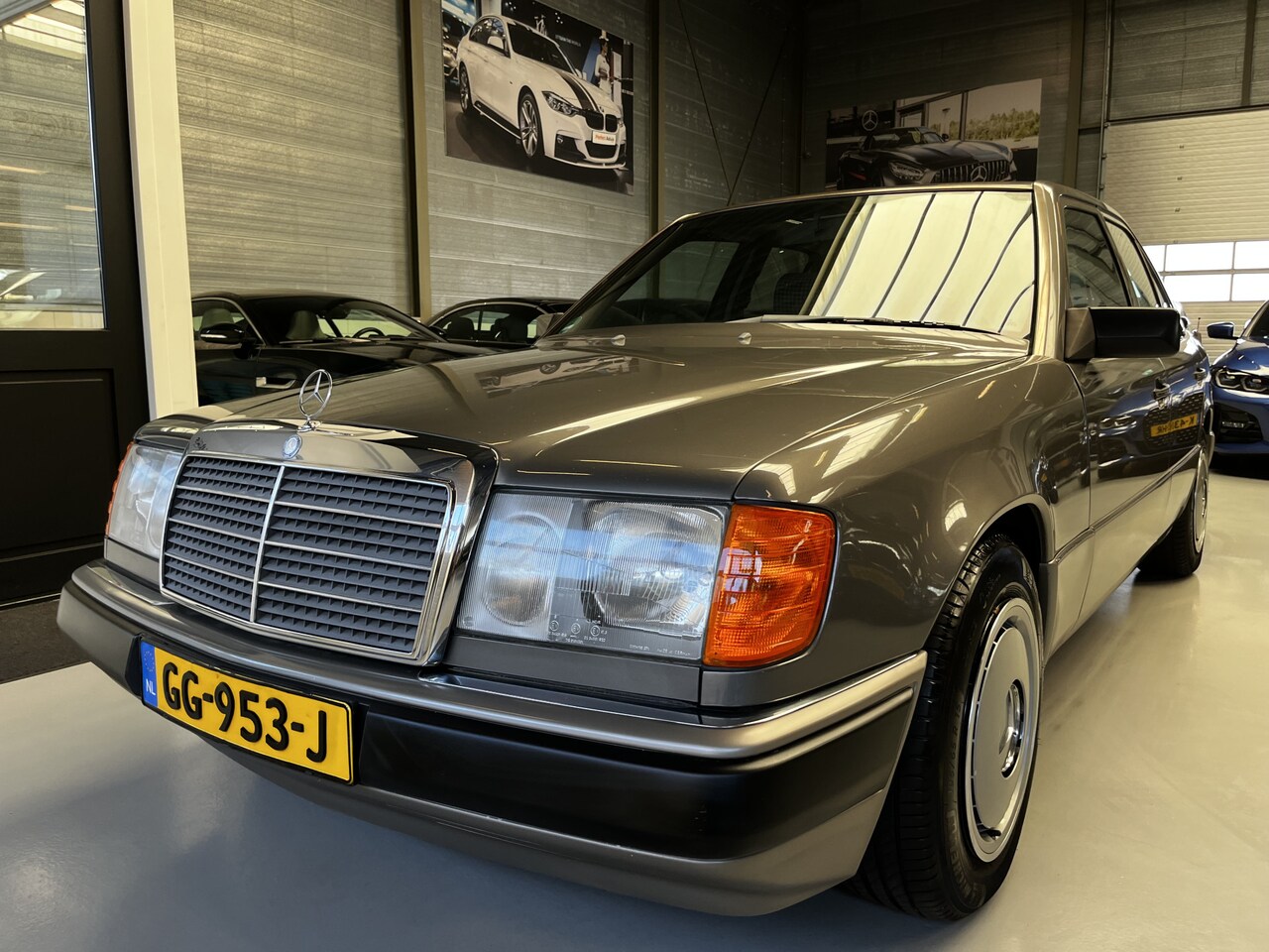 Mercedes-Benz 200-serie 200 E Open dak, Trekhaak 1990 Benzine - Occasion te  koop op