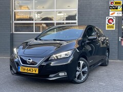Nissan LEAF - Tekna 40 kWh €2000, - subsidie, Navi, Apple Carplay
