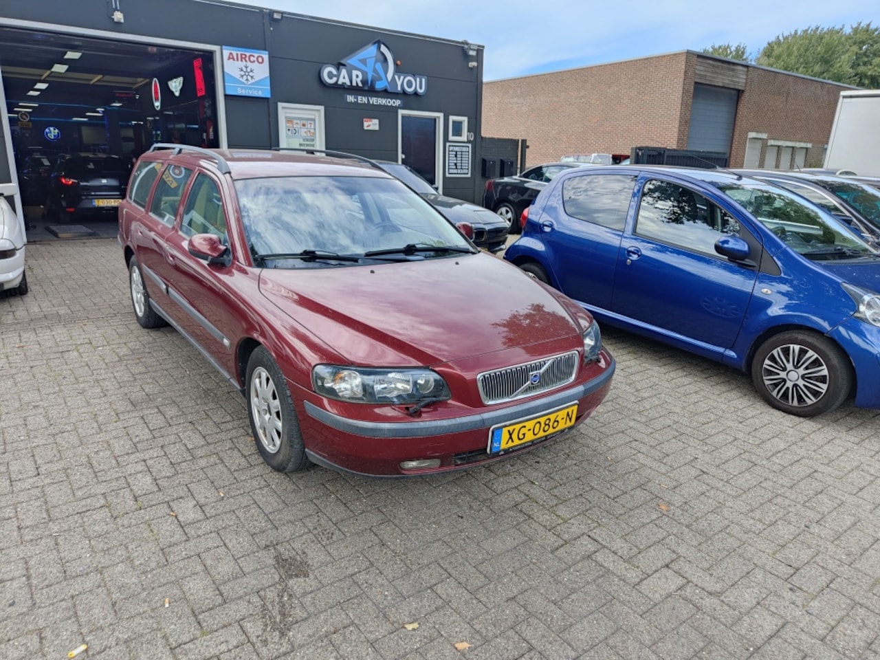 Volvo V70 - 2.4 D5 2.4 D5 - AutoWereld.nl