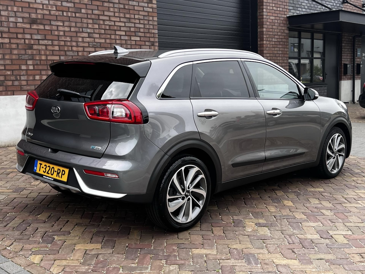 Kia Niro 1.6 GDi Hybrid ExecutiveLine / SchuifKantel Dak / Leder + Memory / Adaptive Cruise