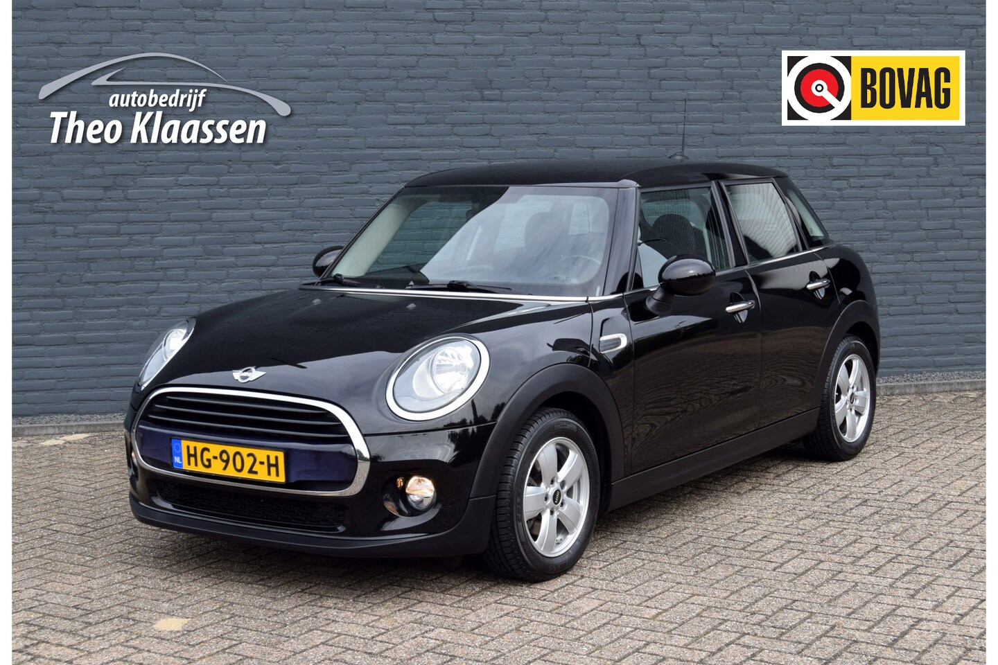 MINI Cooper - 1.5 Business Navigator - AutoWereld.nl