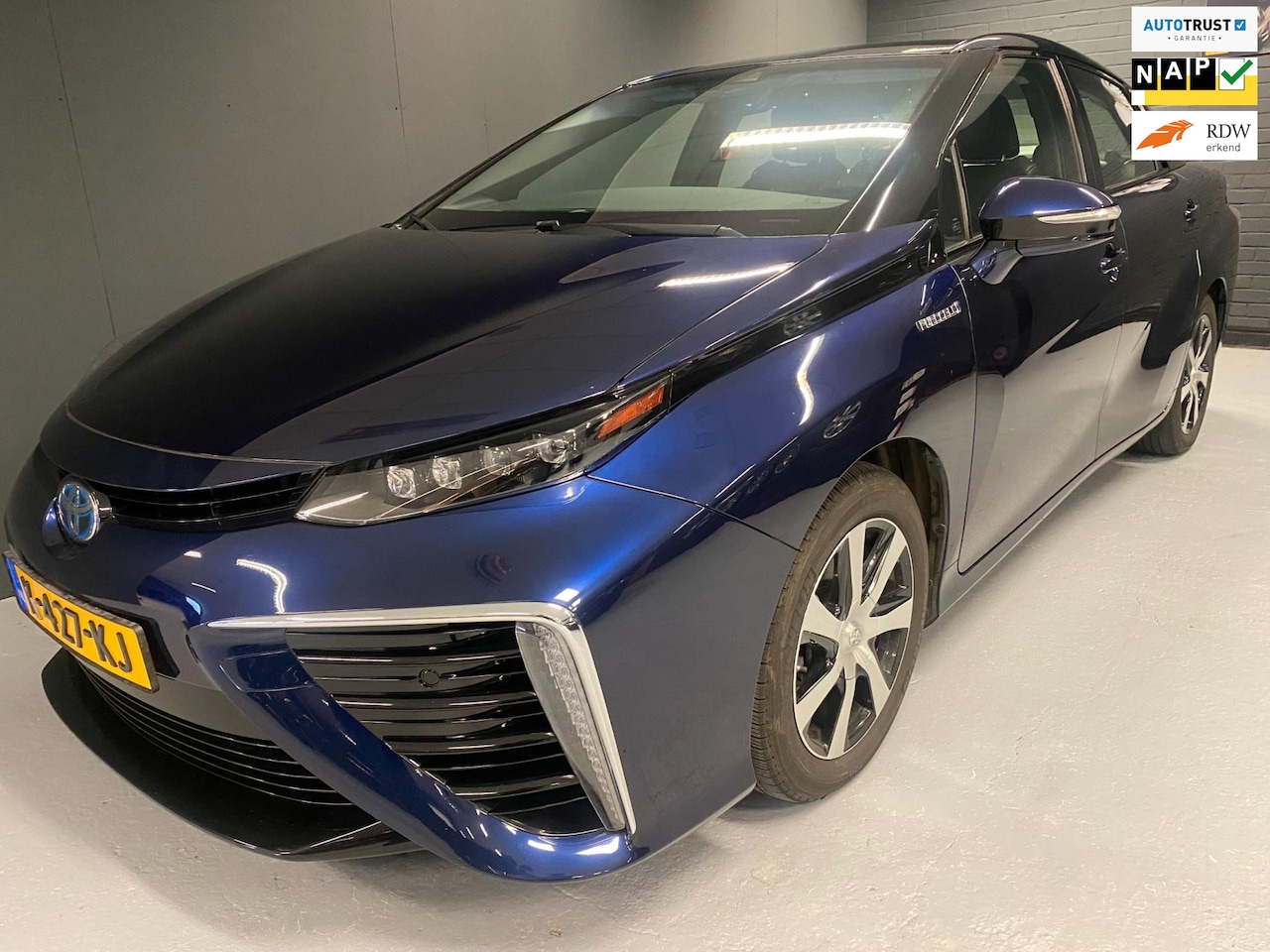 Toyota Mirai - FCV Executive Lage km Camera waterstof Parkeer Sen- Rijklaar. - AutoWereld.nl