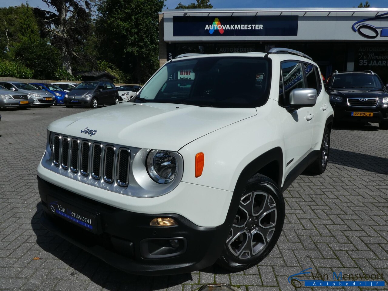 Jeep Renegade - 1.4 MultiAir 140PK Limited 1eEig|DAB|Keyless|Rijstrooksens|Parksensor - AutoWereld.nl