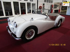 Triumph TR2 - Is boddy off gerestaureerd