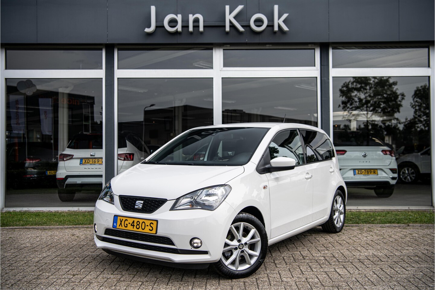 Seat Mii - 1.0 Sport Intense | Cruise control | Parkeersensoren | Bluetooth - AutoWereld.nl