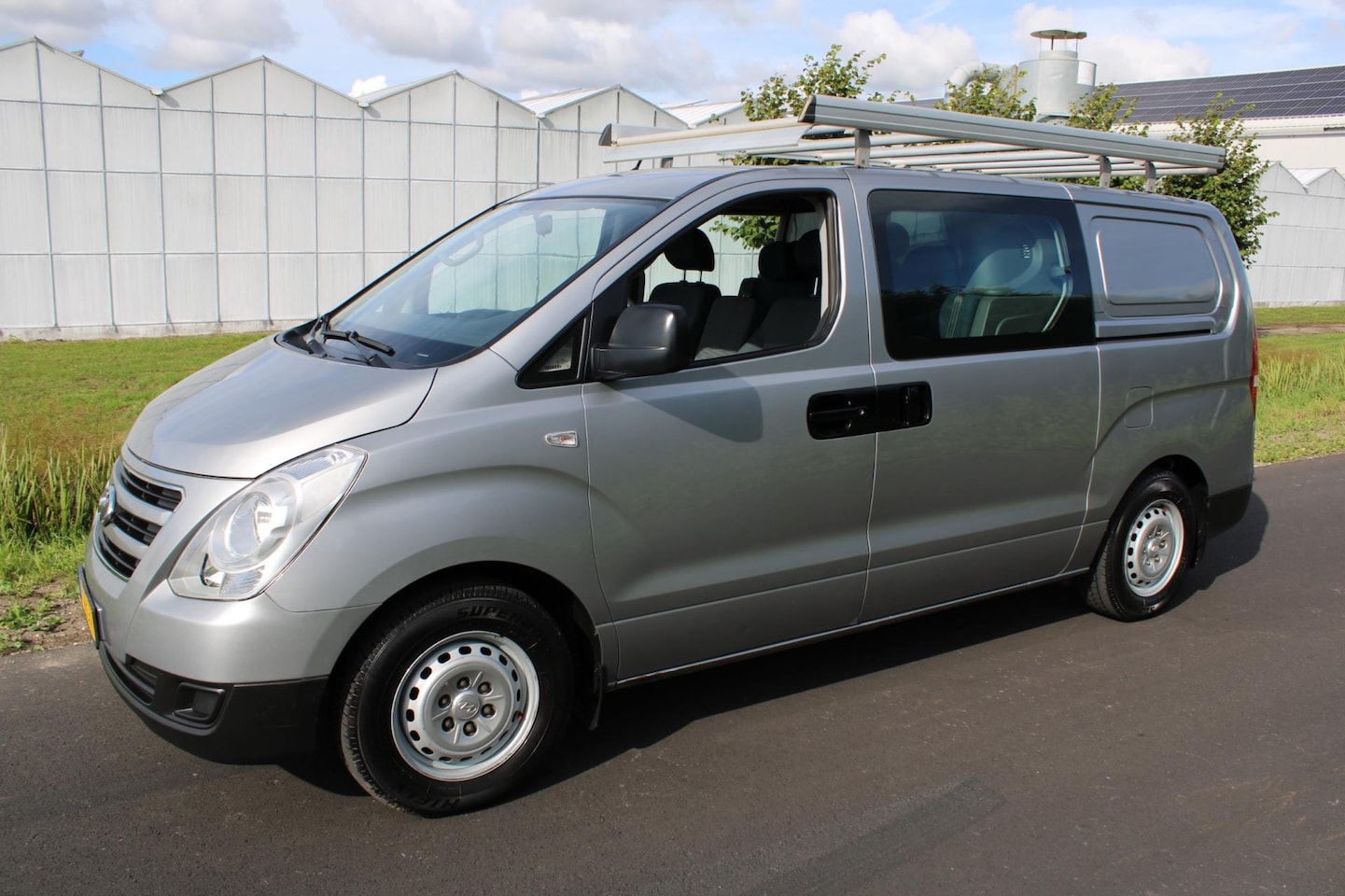 Hyundai h300 hot sale van