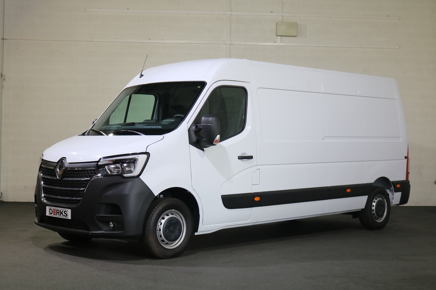 Renault Master - 2.3 dCi 135pk L3 H2 Airco Navigatie 270gr Achterdeuren - AutoWereld.nl