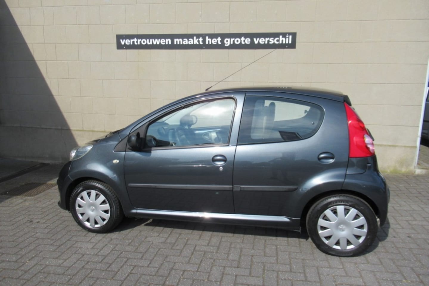 Peugeot 107 - 1.0-12V XS 1.0-12V XS - AutoWereld.nl