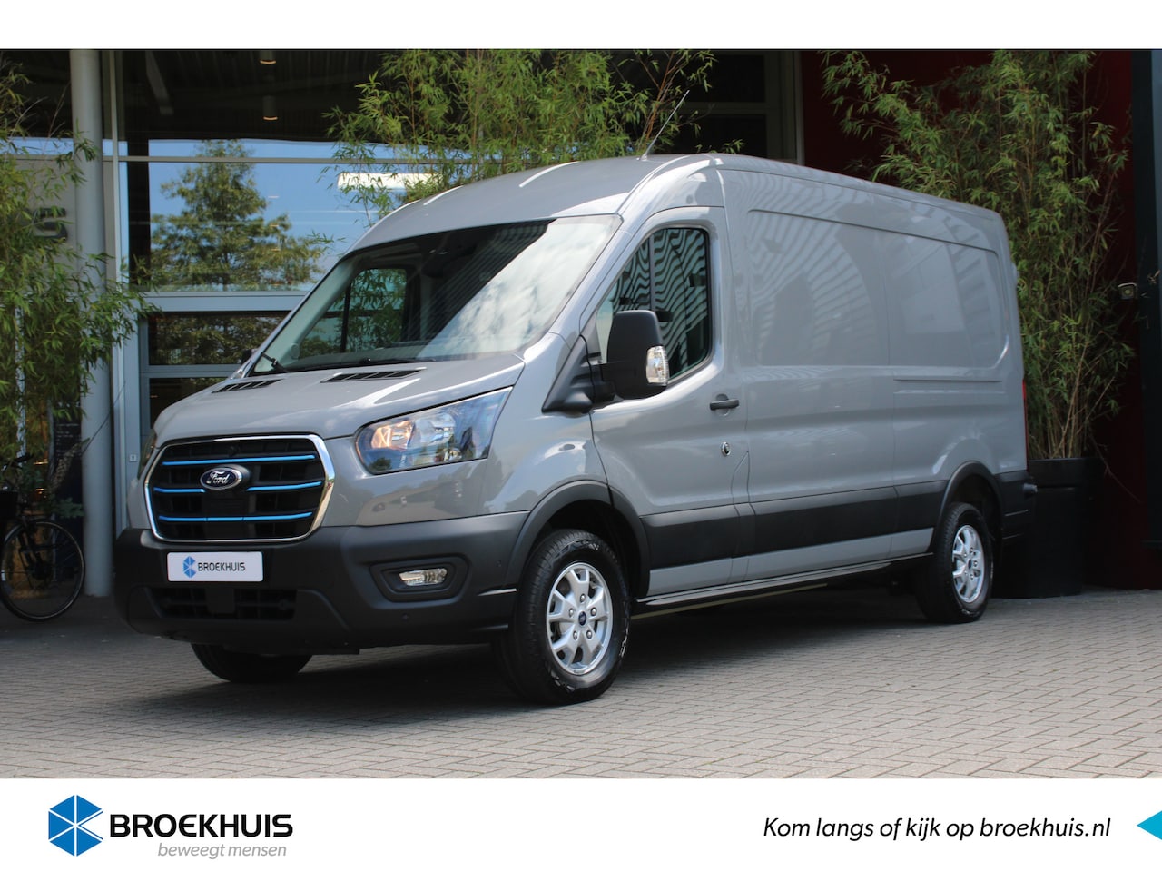 Ford E-Transit - 350 L3H2 Trend 68 kWh | 184PK Adaptive Cruise | BLIS | 360 Camera | CarPlay - AutoWereld.nl