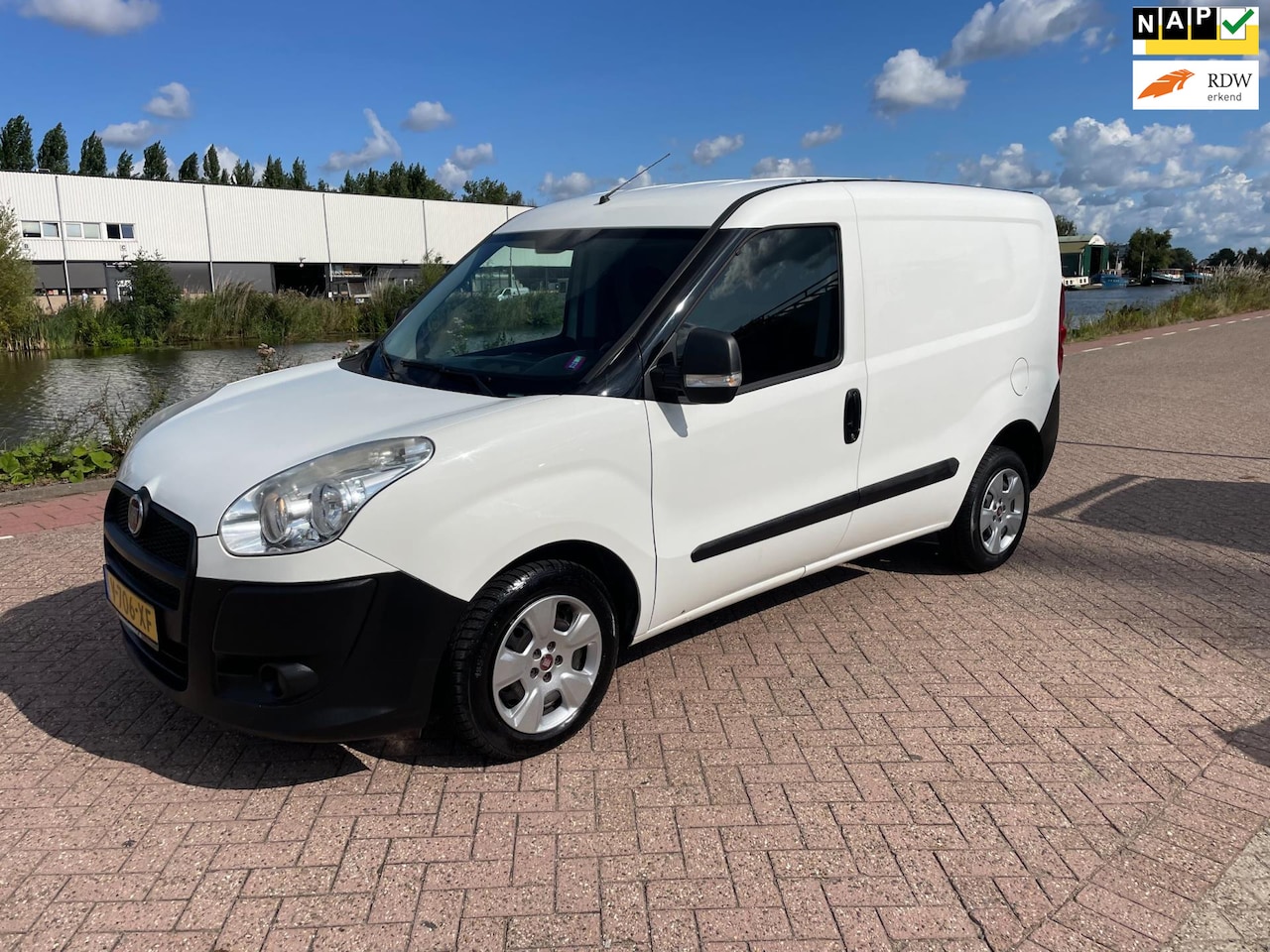 Fiat Doblò Cargo - 1.3 MultiJet! WEINIG KM:64394!RIJDT GOED!SCHAKELT GOED!KETTING MOTOR!APK:07-03-2024!CENTRA - AutoWereld.nl