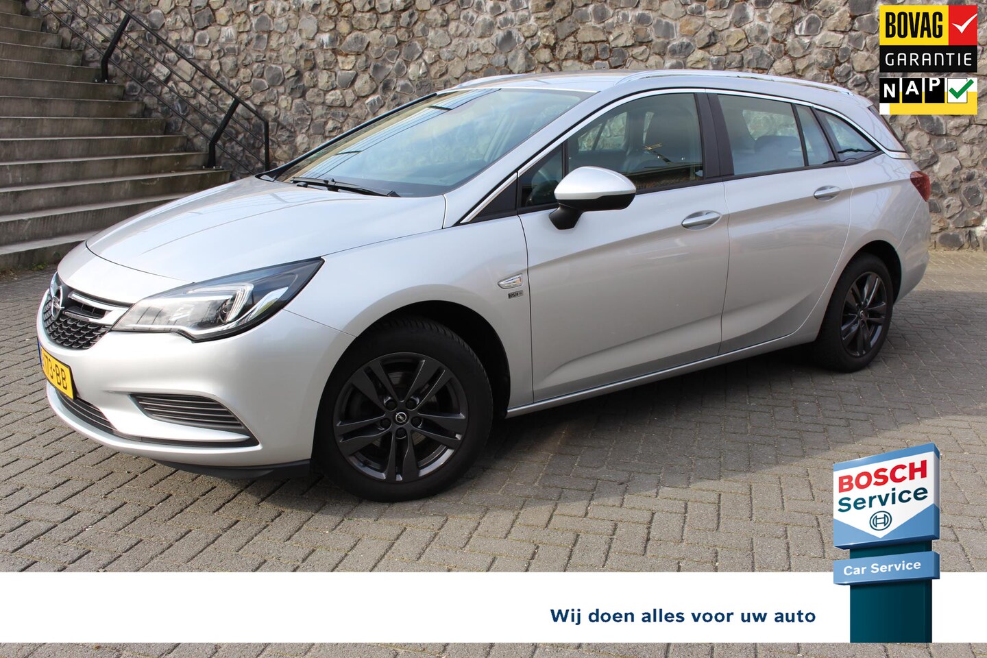 Opel Astra Sports Tourer - 1.0 Turbo 120 Jaar Edition apple carplay +android navi lm velgen - AutoWereld.nl