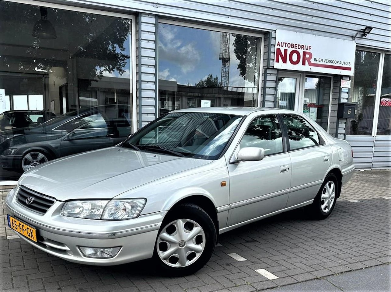 Toyota Camry - 2.2i GX 2.2i GX - AutoWereld.nl