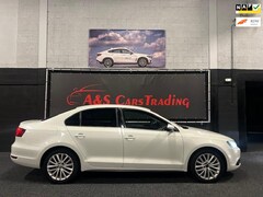 Volkswagen Jetta - 1.4 TSI Hybrid Highline