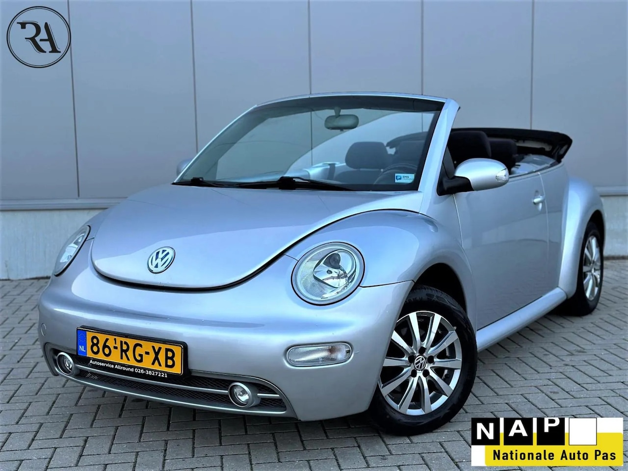 Volkswagen New Beetle Cabriolet - 2.0 Turijn Comfort 2.0 Turijn Comfort - AutoWereld.nl