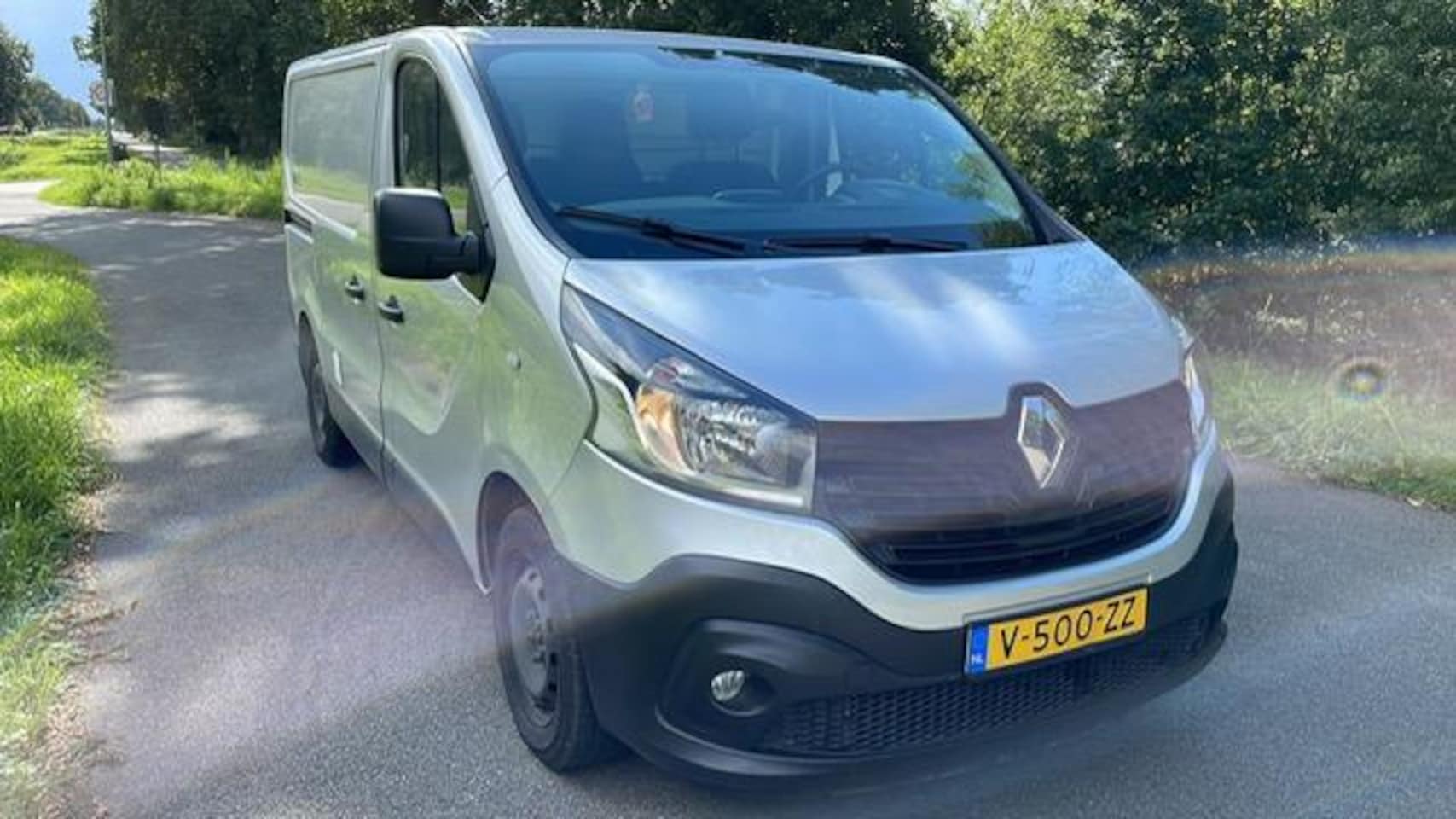 Renault Trafic - 1.6 dCi T27 L1H1 Comfort 1.6 dCi T27 L1H1 Comfort - AutoWereld.nl