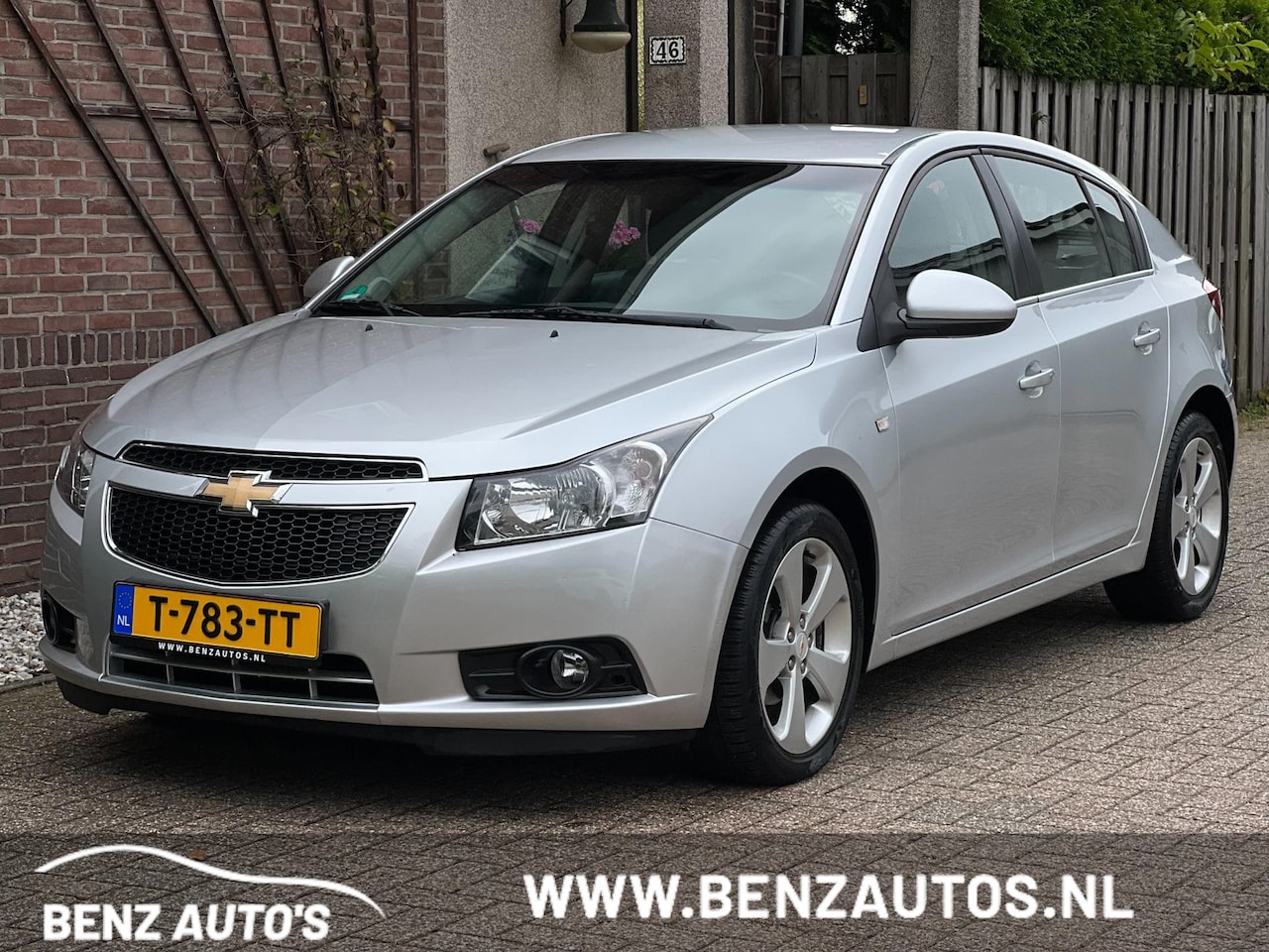 Chevrolet Cruze - EH5 Automaat/Lederbek/Navi/PDC - AutoWereld.nl