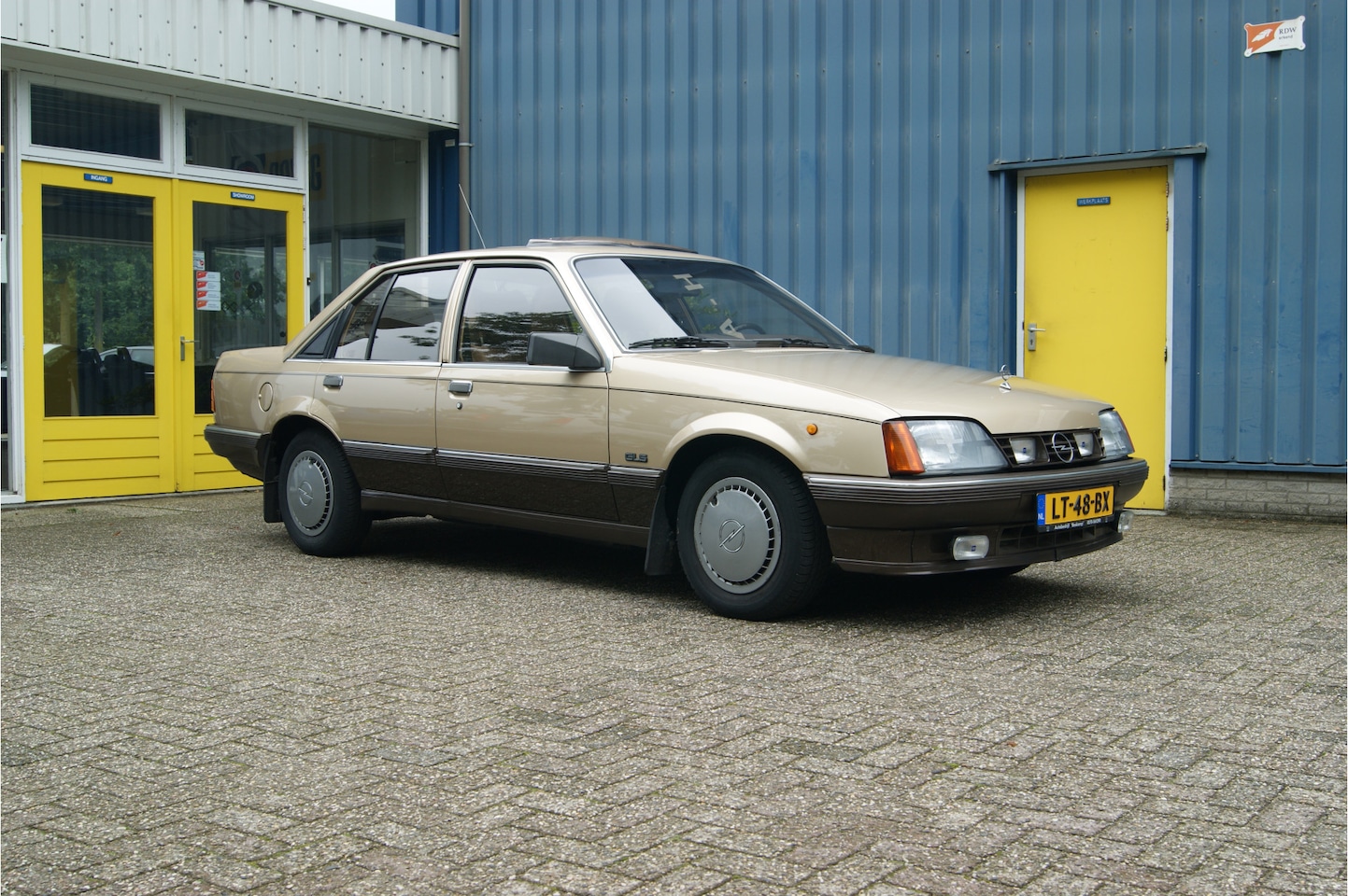 Opel Rekord - 2.0 GLS, NL-AUTO, UNIEK!!! - AutoWereld.nl