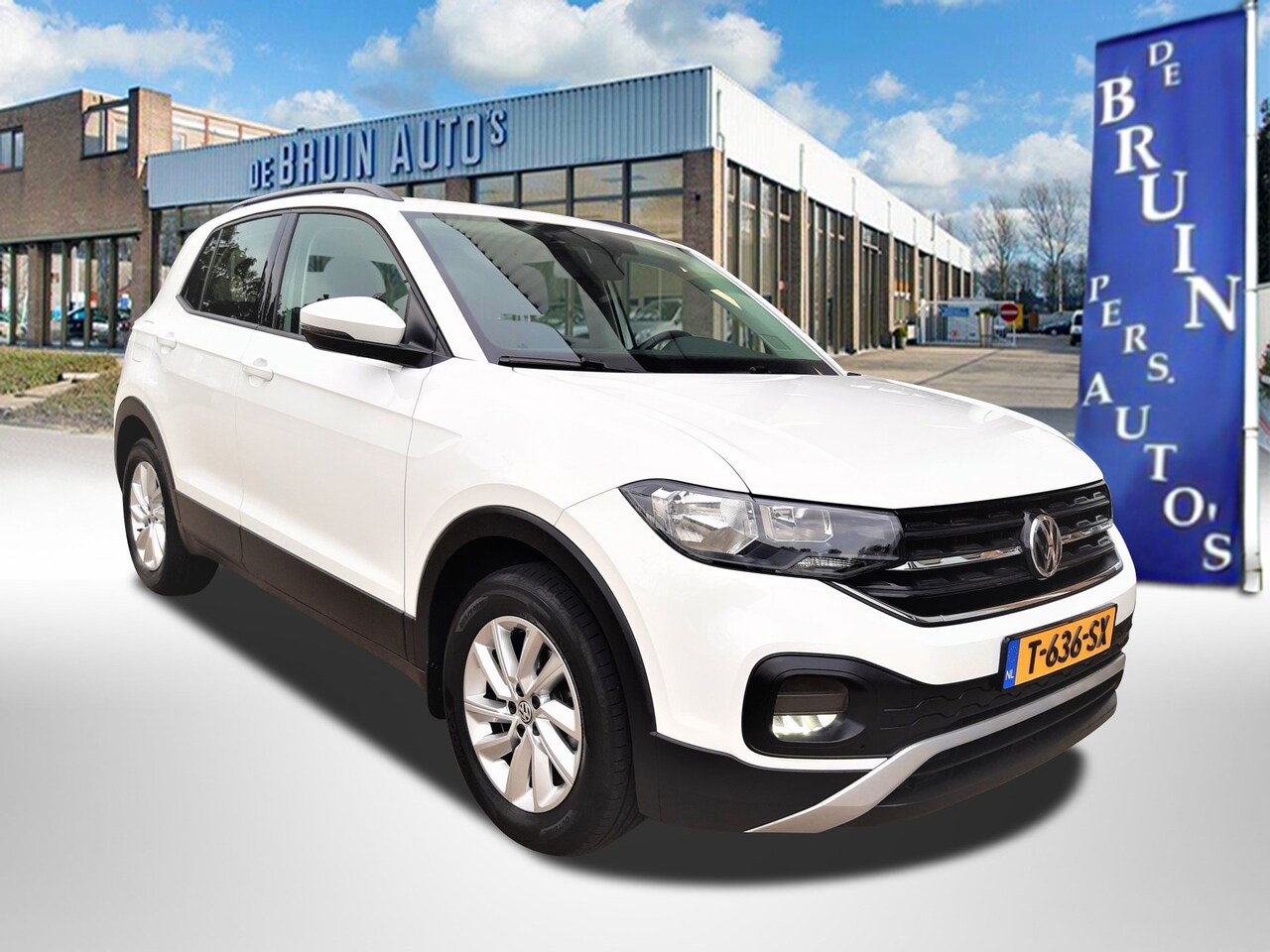 Volkswagen T-Cross - 1.0 TSI Life Airco Cruisecontrol Verwarmdestoelen - AutoWereld.nl