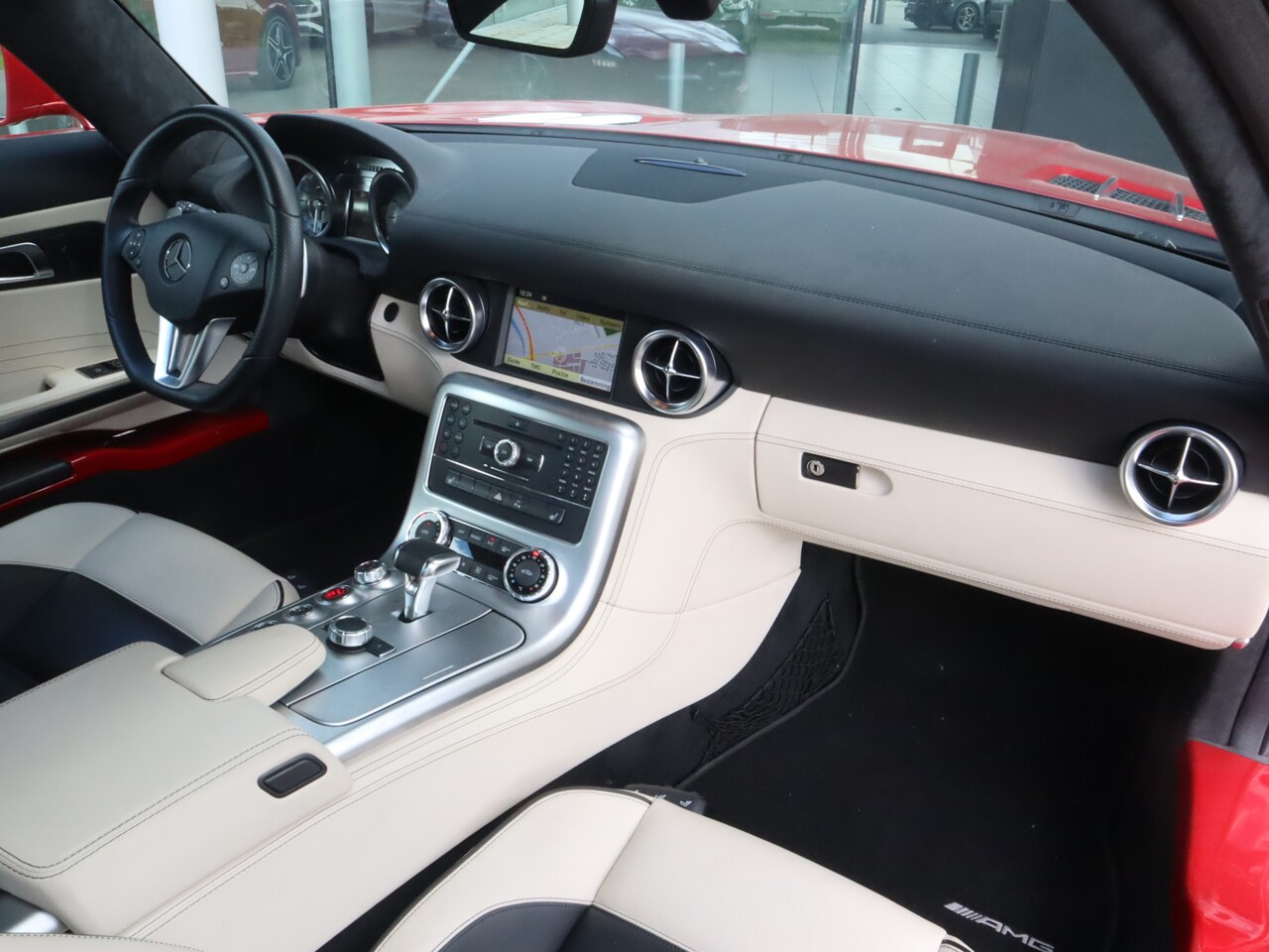 mercedes-benz-sls-coupe-6-3-amg-camera-cruise-control-navigatie.jpg