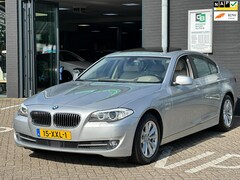 BMW 5-serie - 520i High Executive/2E EIG/PANO-DAK/CAMERA/LEDER/XENON/NL-AUTO NAP