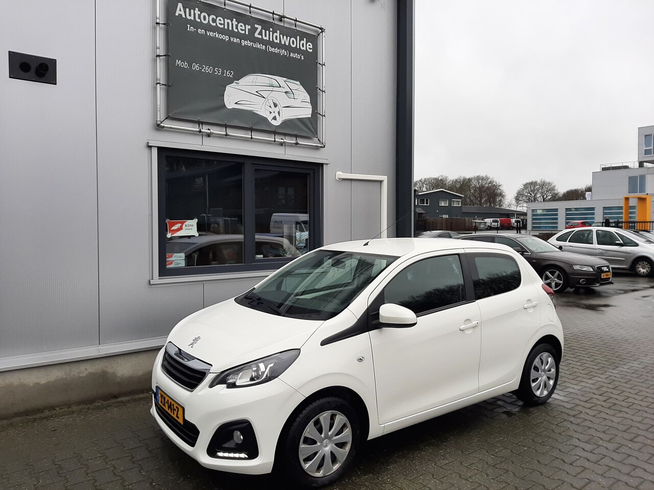 Peugeot 108 - 1.0 e-VTi Active navi airco ele pakket btw led apk 4-2025 - AutoWereld.nl