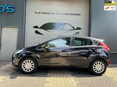 Ford Fiesta - 1.25 Titanium airco 2012 pdc voorruitverwarming bluetooth zgan banden