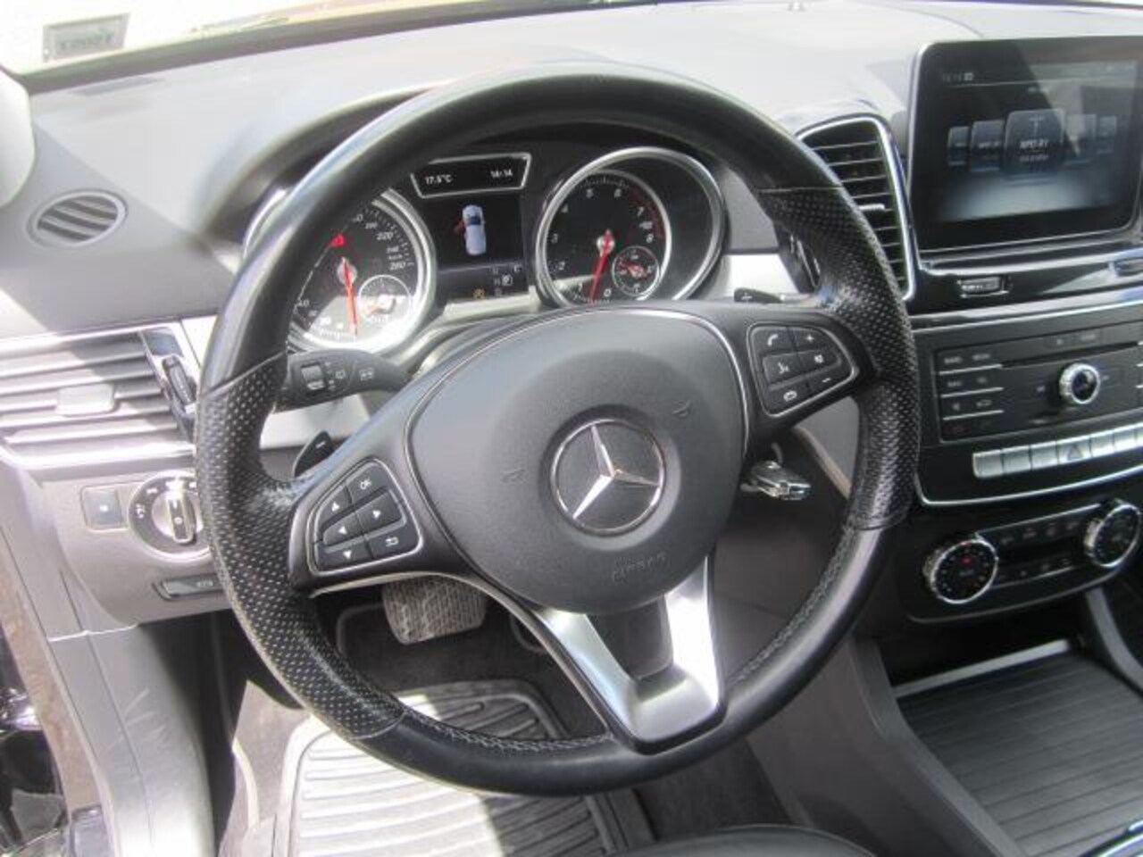 Mercedes-Benz GLE-Klasse - 500 4MATIC 500 4MATIC 455 PK