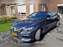 Mercedes-Benz E-klasse - 300 Edition Sport Avantgarde AMG, Panoramadak, trekhaak, weinig kilometers!, dealer onderhouden.
