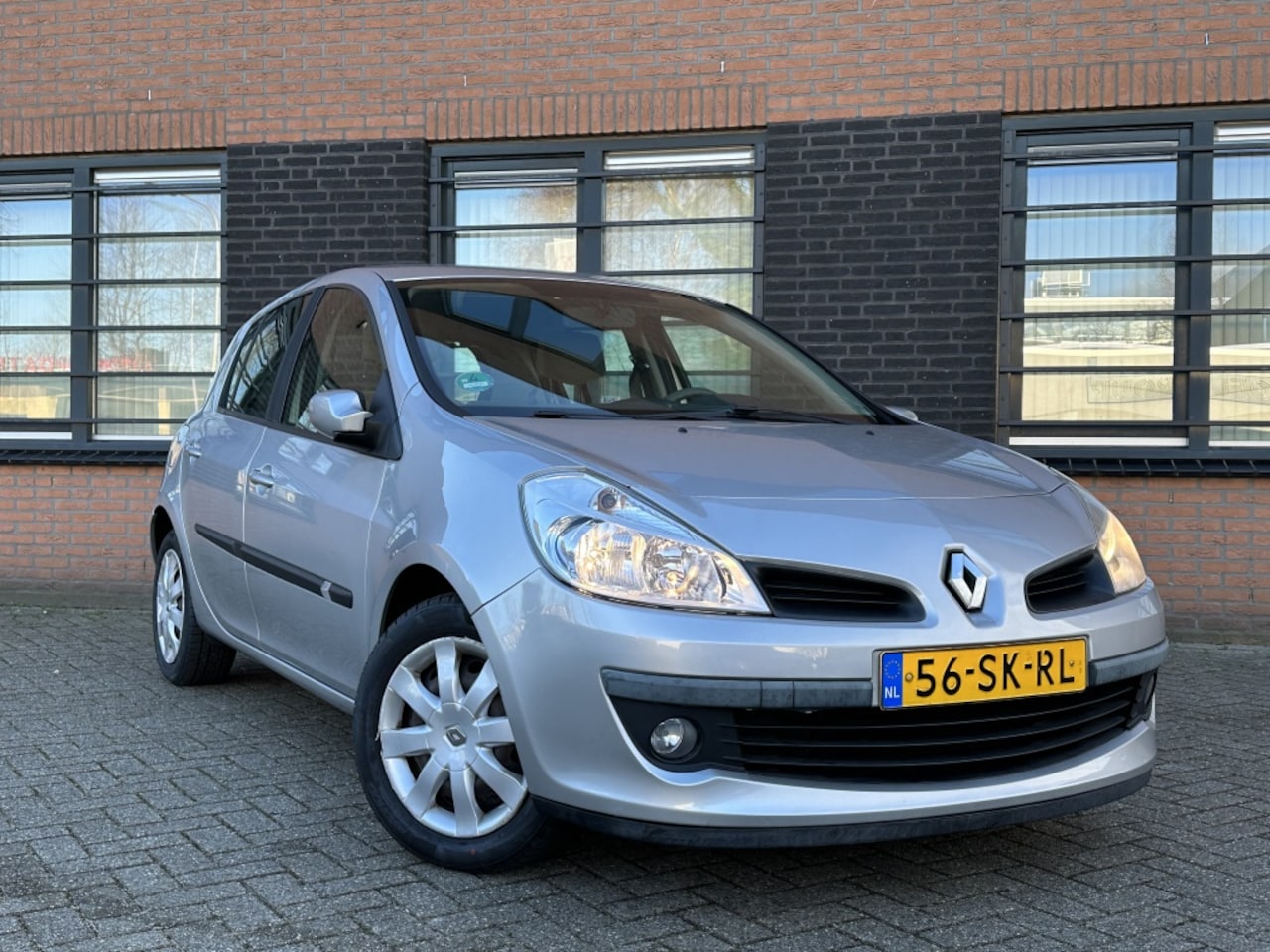 Renault Clio - 1.6-16V Dynam.Luxe - AutoWereld.nl