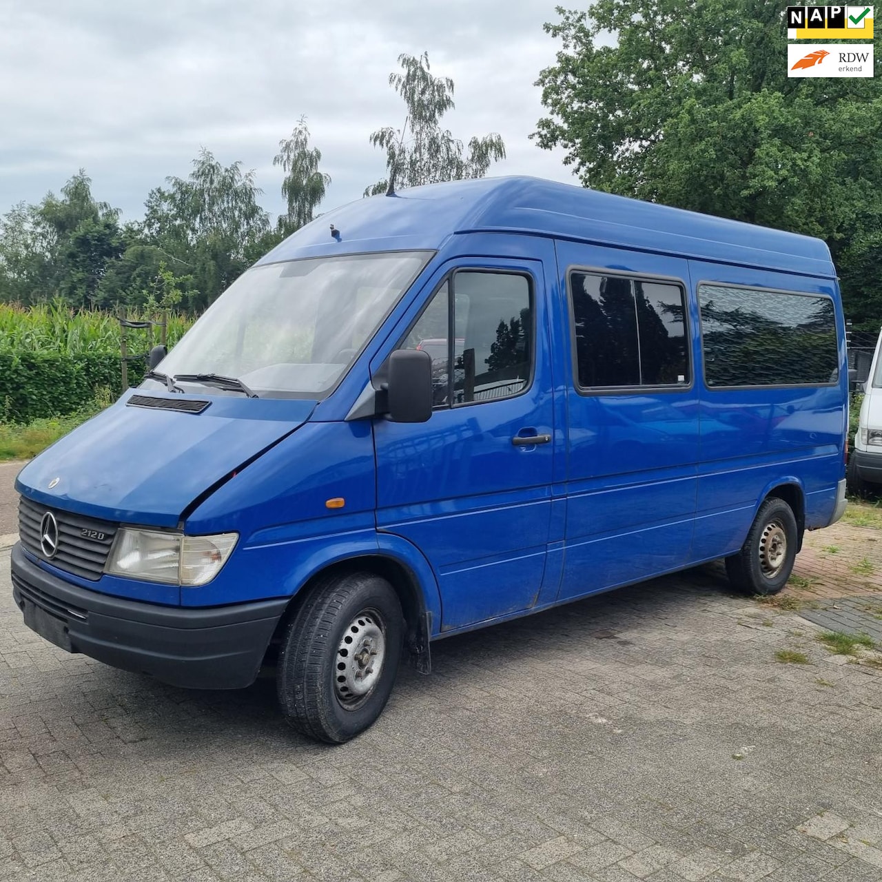 Mercedes-Benz Sprinter - 3X 208D 312D LANG HOOG MANUEEL 9 SEATS MINIBUS - AutoWereld.nl