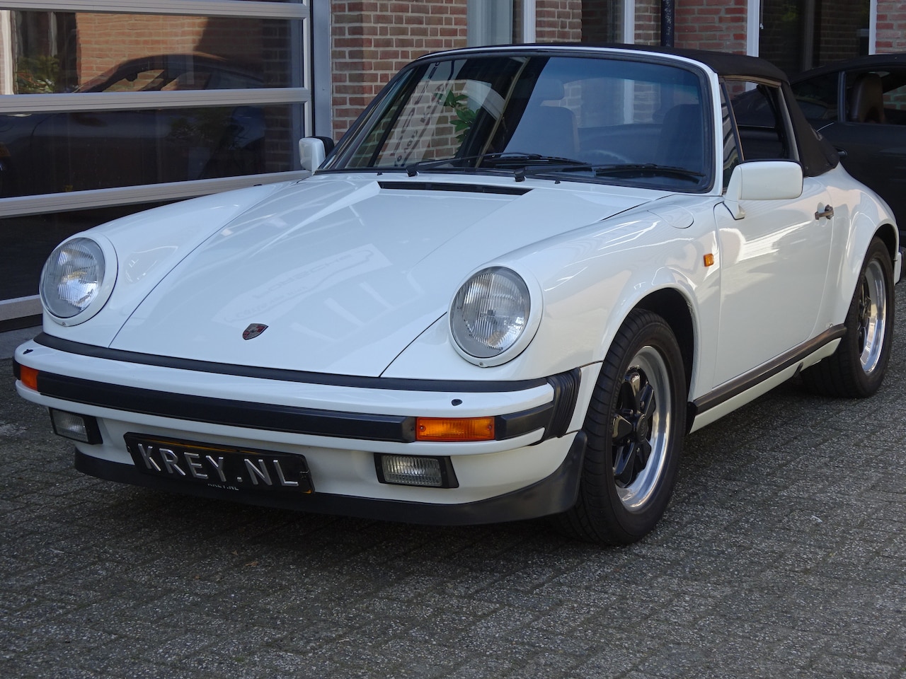 Porsche 911 Cabrio - 3.0 SC Origineel Nederlands geleverd! (slechts 5 totaal). - AutoWereld.nl