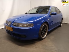 Seat Leon - 2.8 V6 Topsport 4 - Schade