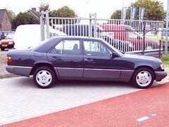 Mercedes-Benz 200-serie - 200 E (W124)