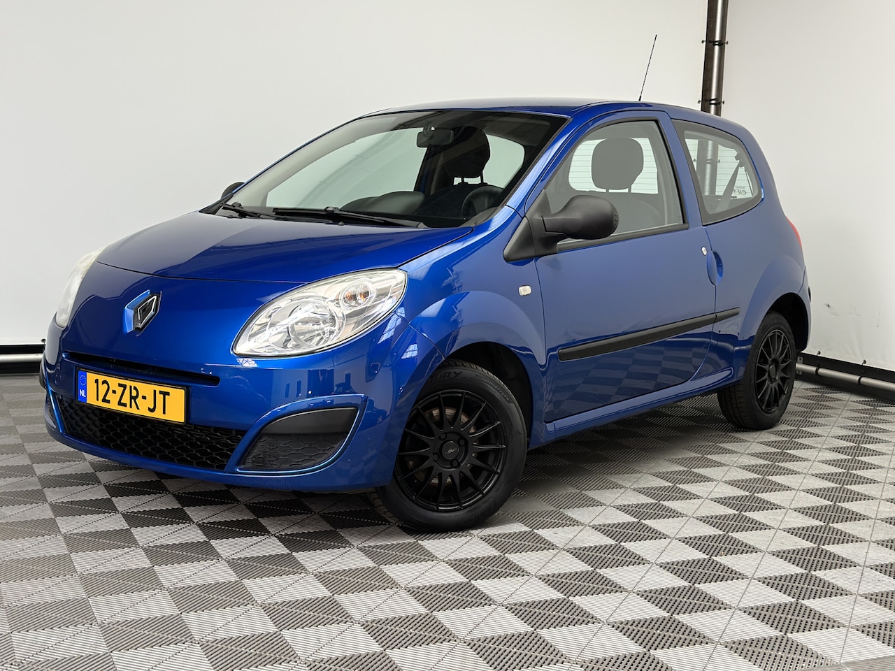 Renault Twingo - 1.2 Authentique 3-drs LM14" Airco NL Auto - AutoWereld.nl