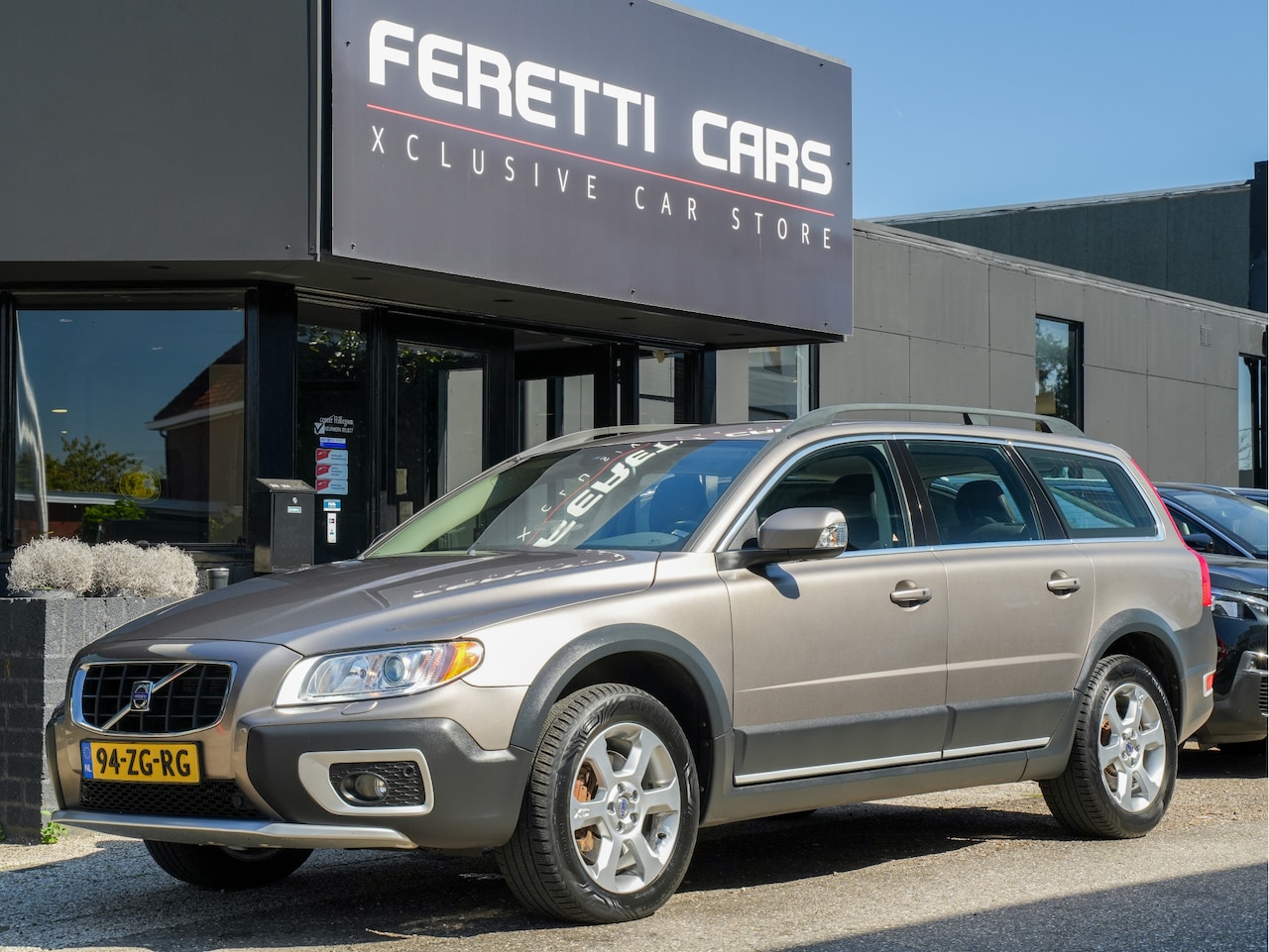 Volvo XC70 - 3.2 238PK AUT6 SUMMUM LEDER AIRCO LMV PDC - AutoWereld.nl